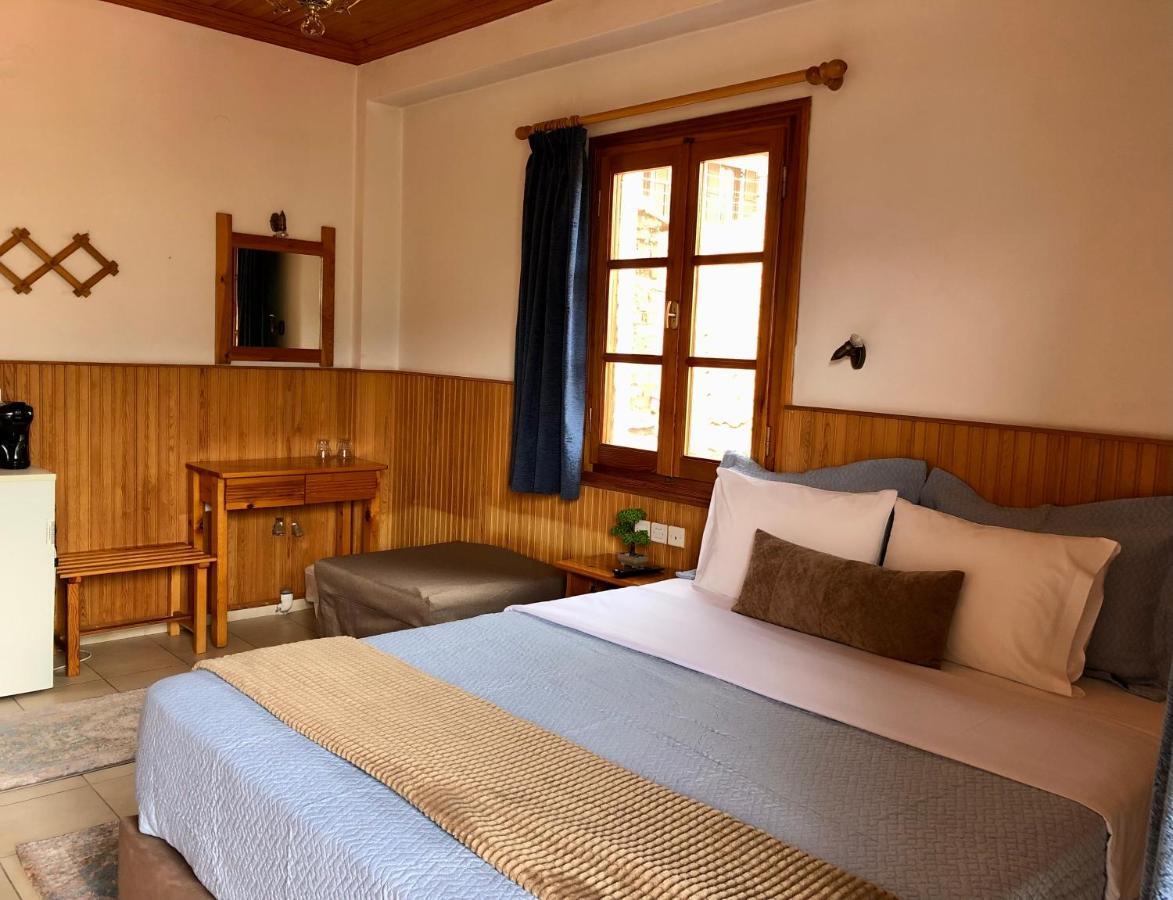 Apostolos Hotel 美特索文 外观 照片