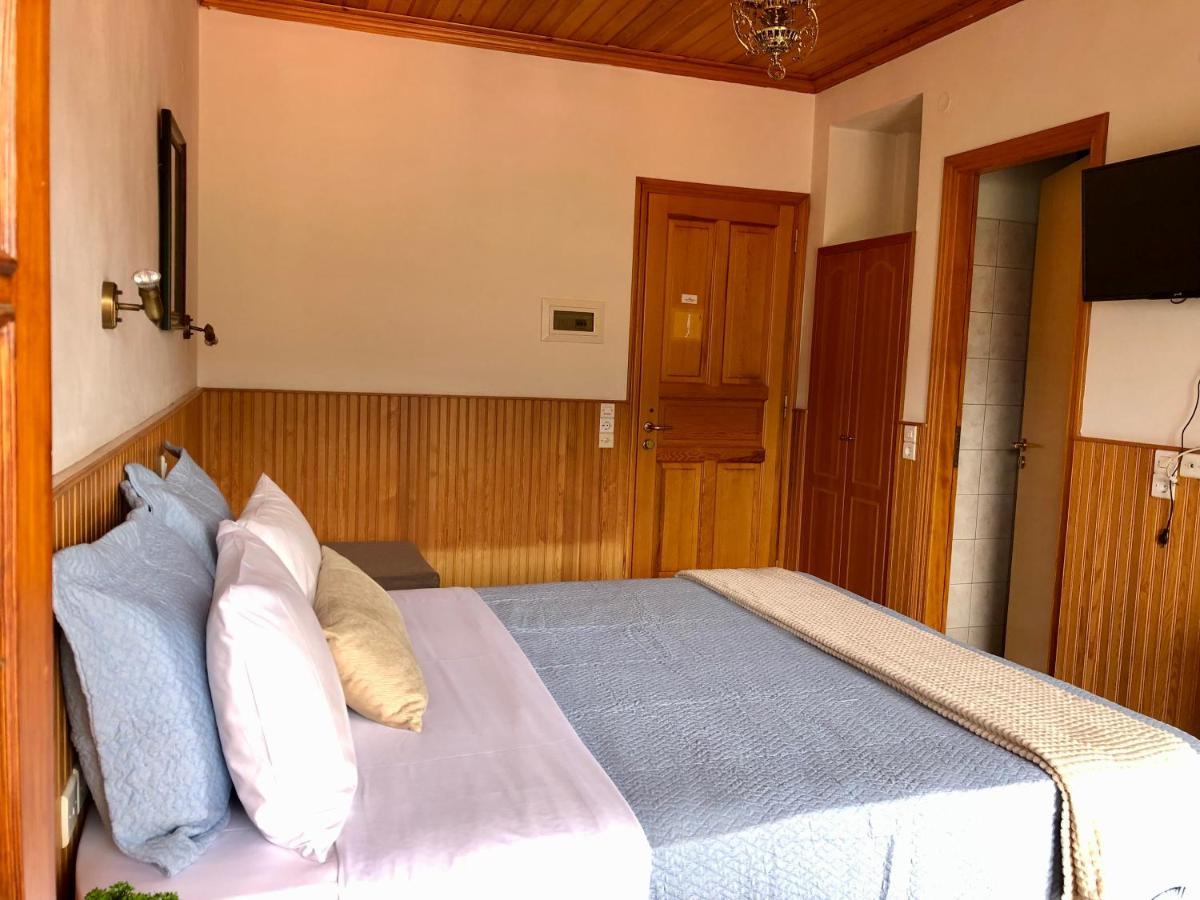 Apostolos Hotel 美特索文 外观 照片